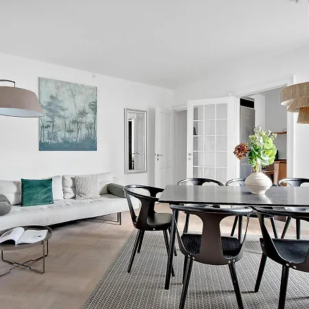 Sanders Stage - Endearing Three-bedroom Near Nyhavn * Copenhagen