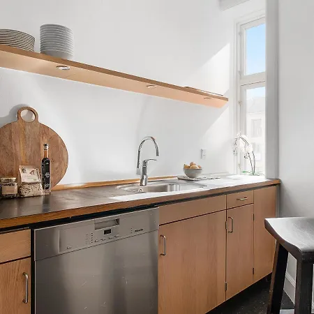 Sanders Stage - Endearing Three-bedroom Near Nyhavn * Copenhagen
