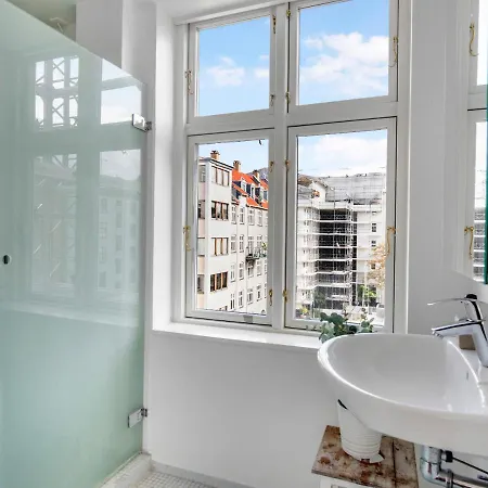Sanders Stage - Endearing Three-bedroom Near Nyhavn Apartment